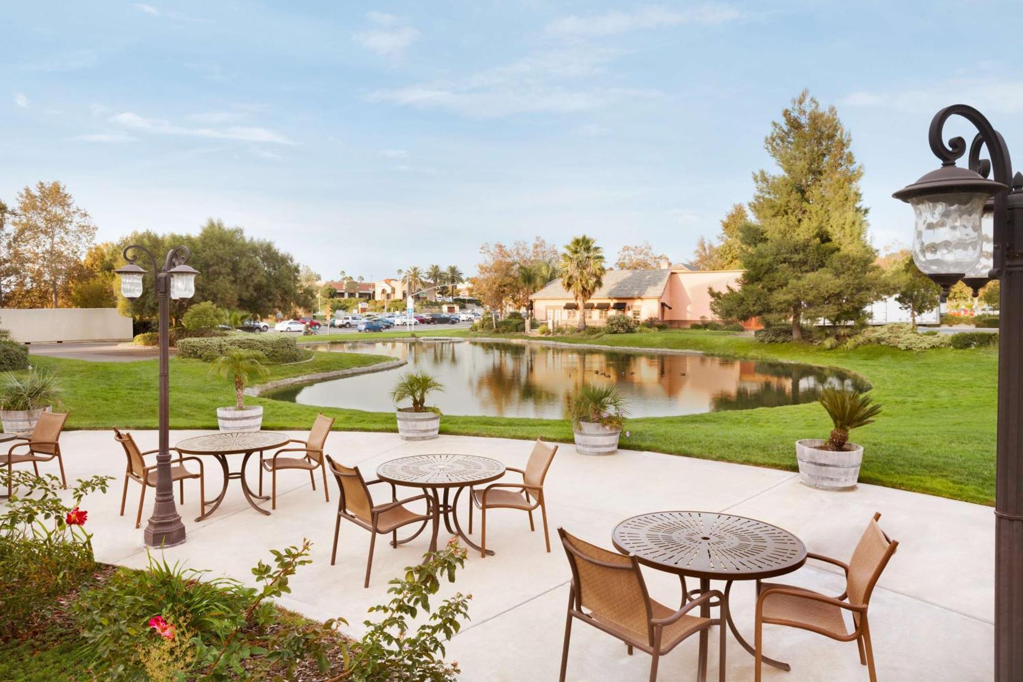 Embassy Suites By Hilton Temecula Valley Wine Country Ngoại thất bức ảnh